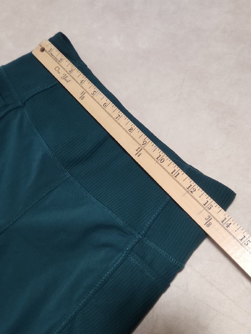 Mondetta Deep Green High-Rise Bike Shorts with Side Pockets - Picture 9 of 11